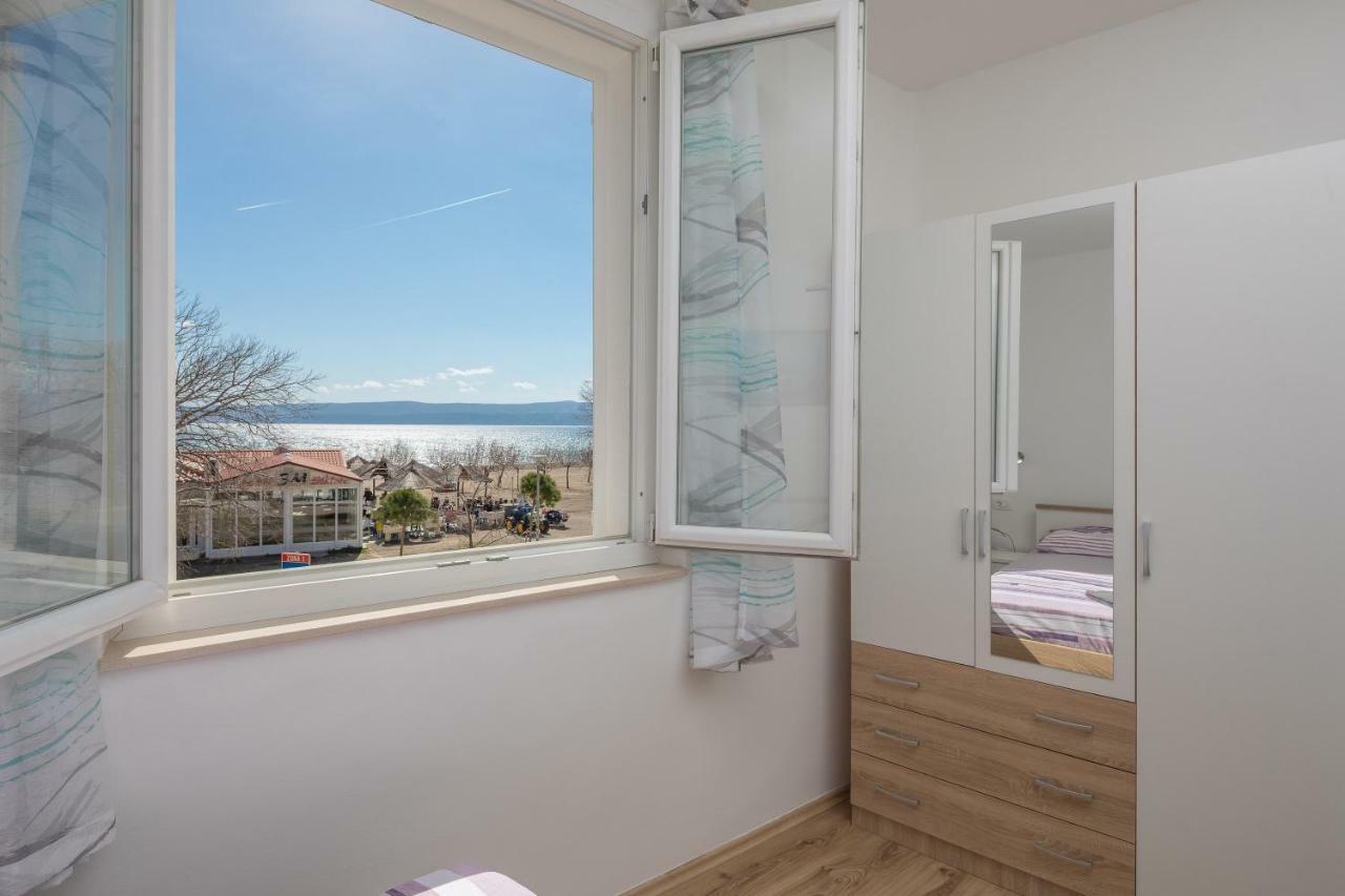 Sandy Beach Apartment Omis Exterior photo