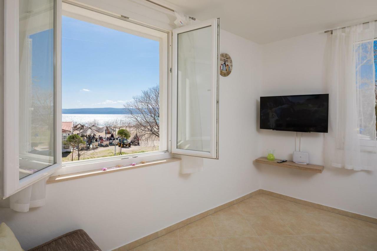 Sandy Beach Apartment Omis Exterior photo